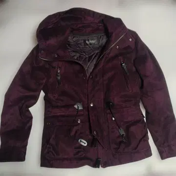 토네이도 마트의 후드티 블루종입니다.