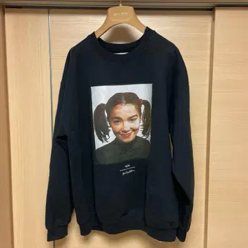 블랙 프린트 맨투맨