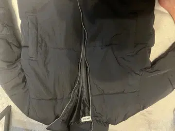 SNAP CLUB 블랙 다운 자켓