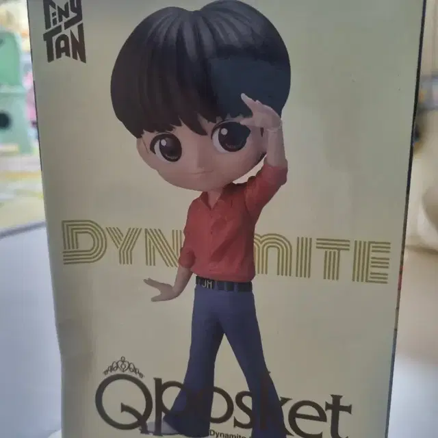 반프레스토 타이니탄 Dynamite 제이홉 피규어