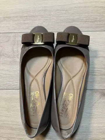 페라가모 펌프스