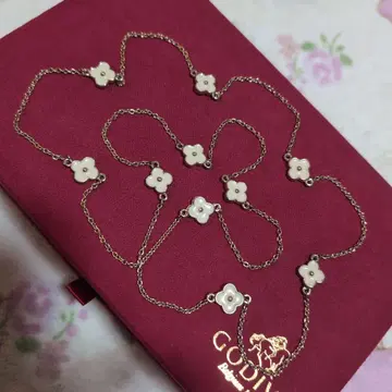 플라워 모티브 롱 목걸이 골드