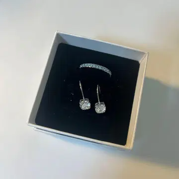 스와로브스키 크리스탈 후프 귀걸이 하프 이터니티 세트