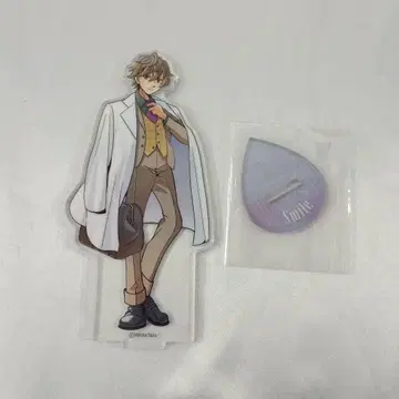 스마일 아크릴 스탠드 와이즈 HOTEL PETRICHOR