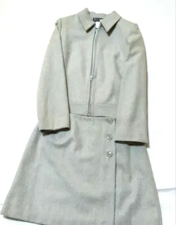 자켓 랩 스커트 셋업 옅은 그레이