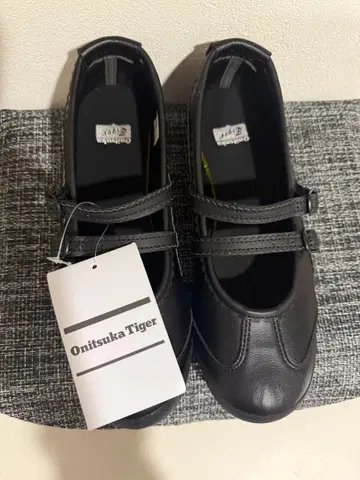 새상품 오니츠카타이거 MEXICO 66 TGRS 24.5cm 블랙