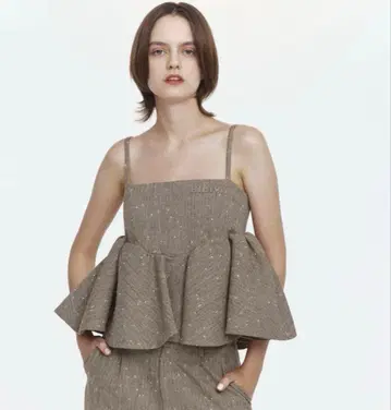 CORDELIA BUSTIER Bibiy.