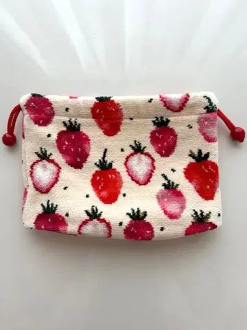 [ 미사용 새상품 ] 페이저 라브라리 스트로베리 도트 딸기 복조리 파우치