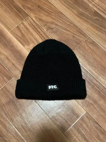 FTC 블랙 니트 모자