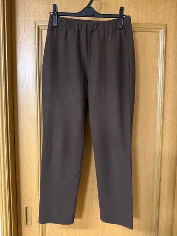 요건 레일 브라운 울 슬랙스