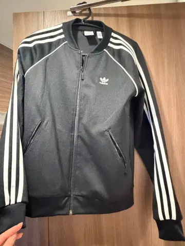 adidas 블랙 스트라이프 저지 36