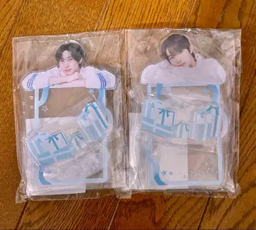 RIIZE 팝업 시부야 109 포토 카드 스탠드 성찬 앤톤