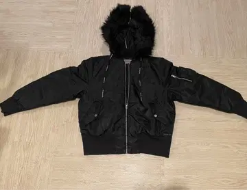 Calvin Klein Jeans 후드 부착 다운 자켓