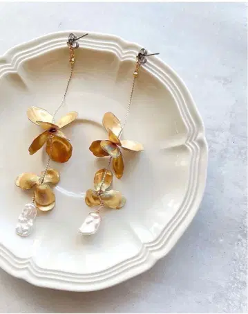 shiro 브라이덜 귀걸이 웨딩 액세서리 골드 귀걸이