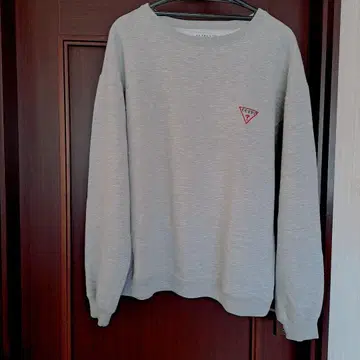 GUESS 자수 트레이닝복 빈티지