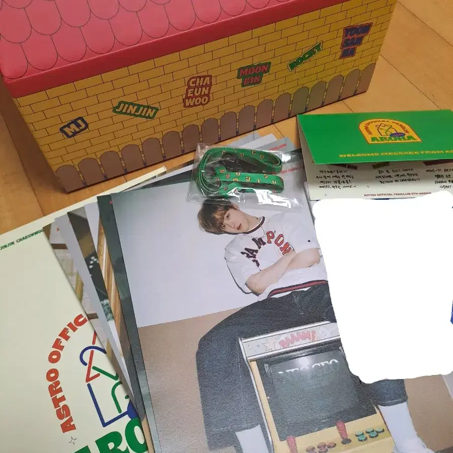 Quick sale Astro official fan club Aroha 5th generation gift