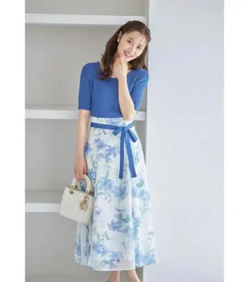 새상품 토코 허리 리본 포함 리브 니트 x 플라워 프린트 도킹 원피스