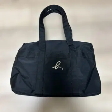 에네스베 블랙 토트백 지퍼 포함