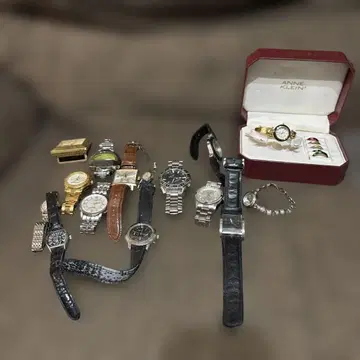 유품 정리품 시계 모음