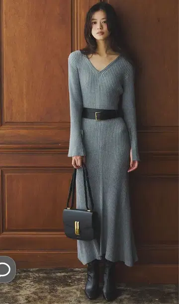 리브 넥 V넥 롱 원피스