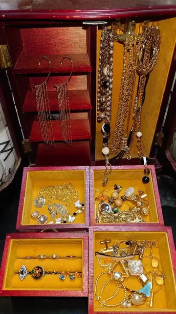 유품 정리 액세서리 묶음 판매