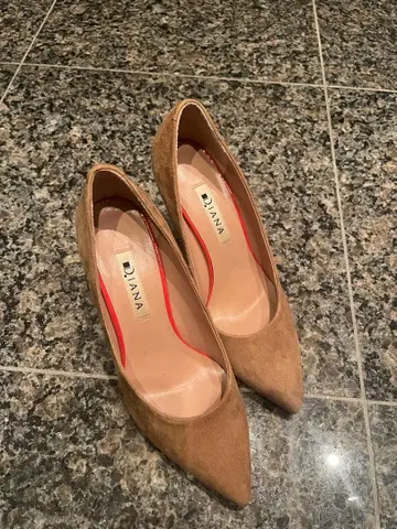 DIANA 베이지 스웨이드 하이힐 23cm