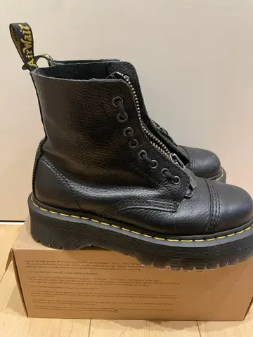 닥터마틴 8휠 선박