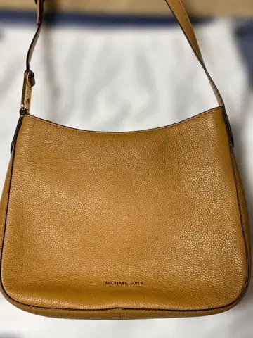 MICHAEL KORS 카멜 가죽 숄더백