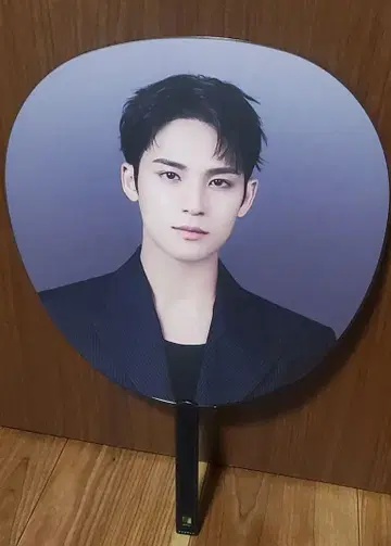 SEVENTEEN 민규 부채