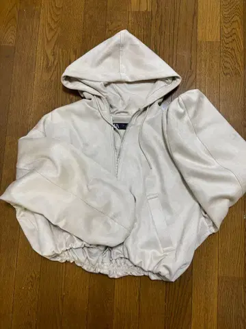 ZARA 베이지 후드 부착 자켓