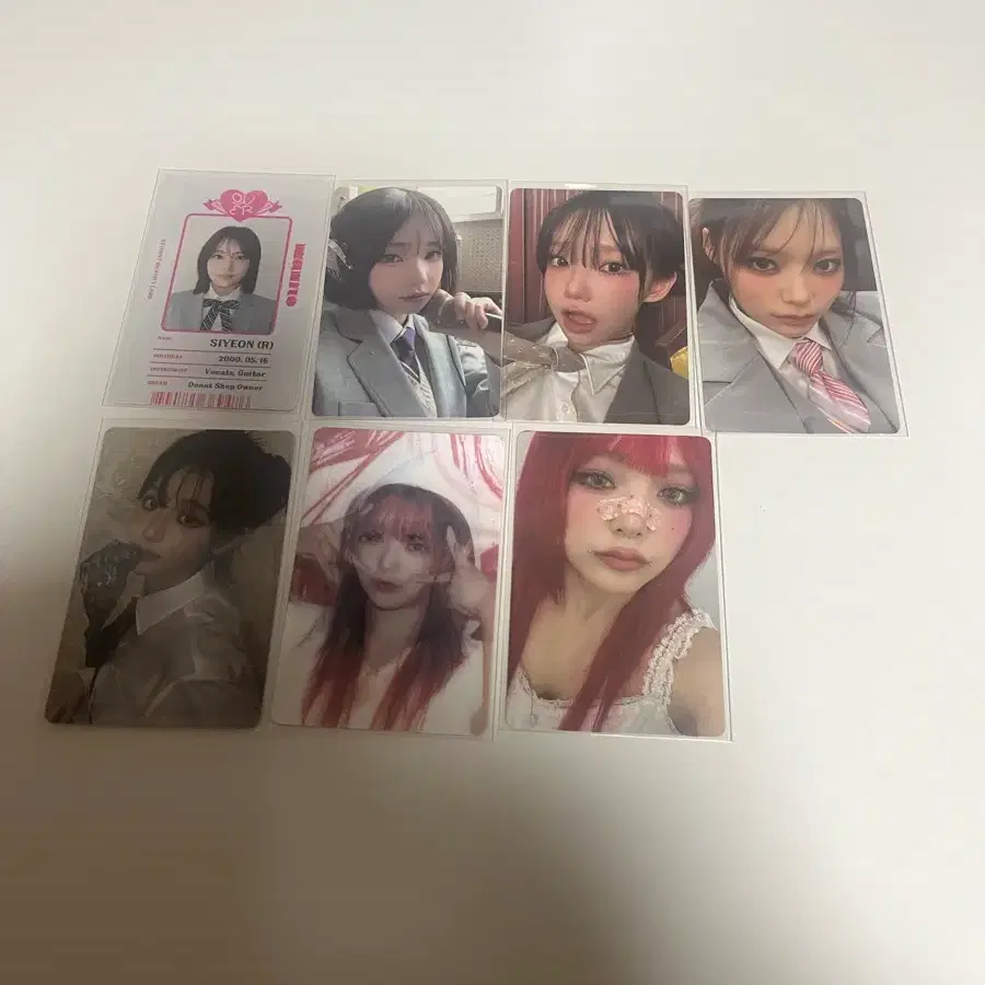 QWER | 큐더블유이알 QWER Lockation Diorama (Limited Edition