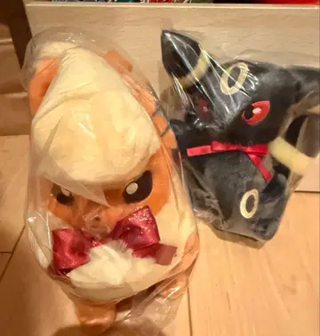 미개봉 새상품 이브이 컬렉션 부스터 블래키 봉제 인형