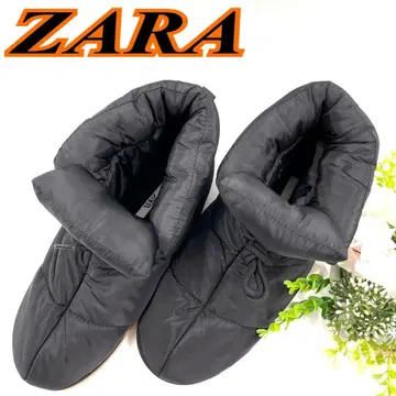 ZARA 퀼팅 앵클부츠