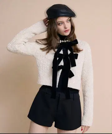 미사용 새상품 프론트 리본 니트탑