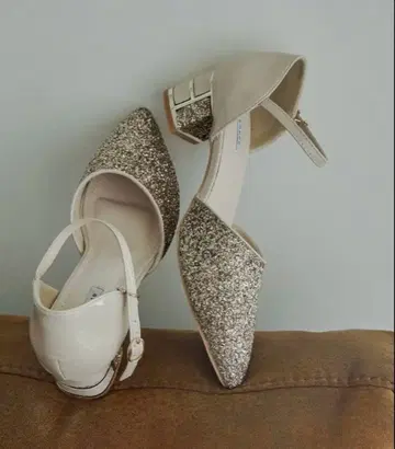 niana haremode 글리터 청키힐 펌프스 베이지