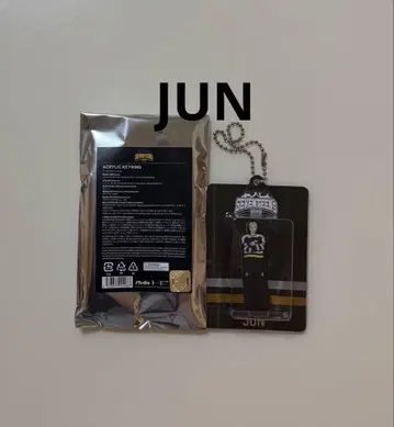 SEVENTEEN 세븐틴 준 아크릴 키링 HOME