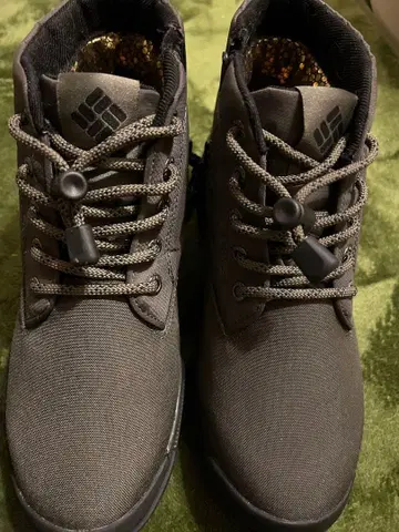 미사용 새상품 컬럼비아 사플랜드 카키 25cm