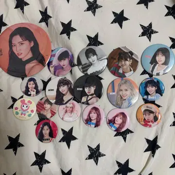 TWICE 모모 캔 배지 세트