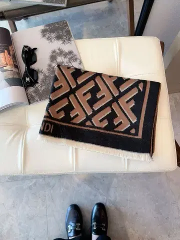 FF 로고 머플러 브라운/블랙~~58O