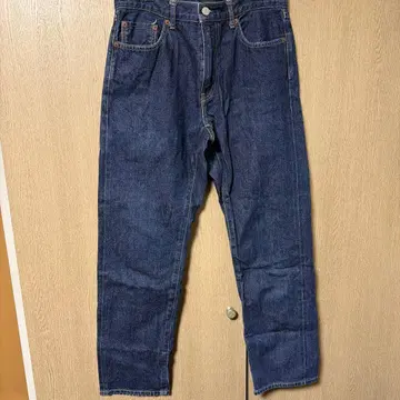 다크 네이비 스트레이트 데님 팬츠