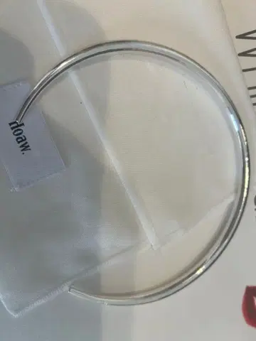 윔 가젯 하우 Hoaw. 실버 초커