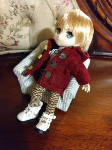 오비츠11 넨도로이드돌 코트 딜러