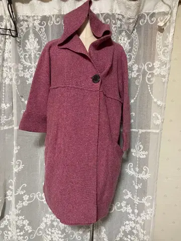 맥피 후드 부착 핑크 가디건