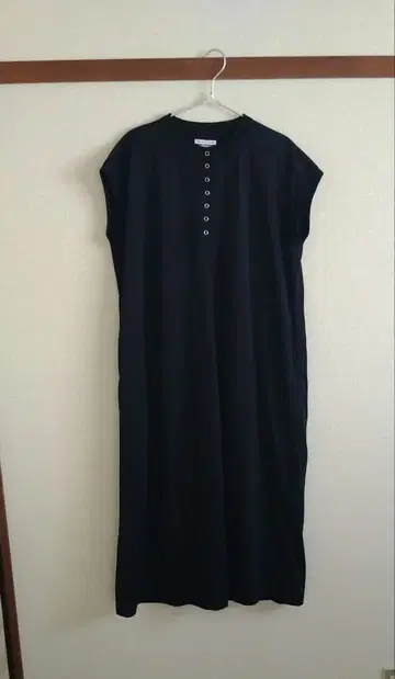 FREAK S STORE 접촉 냉감 원단 원피스