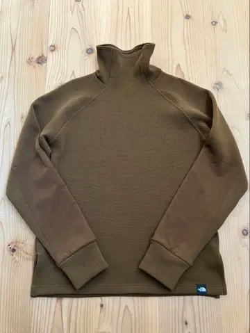 THE NORTH FACE 익스플로러 테크 스웨터