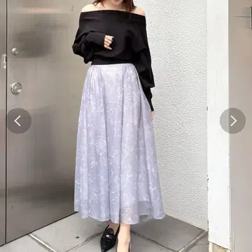 별자리 모티브 프린트 플레어 스커트