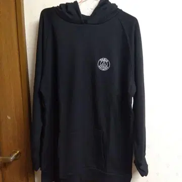 새상품 PARIS SAINT-GERMAIN 후드 부착 블랙 후드티