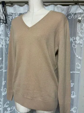 띠어리 류크스 V넥 캐시미어 스웨터 긴팔