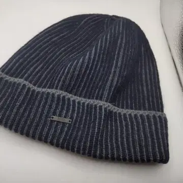 2733 HUGOBOSS 니트 캡 네이비 캡