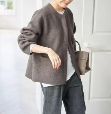 새상품급 Spick & Span 울 폭스 니트 자켓 노카라 브라운